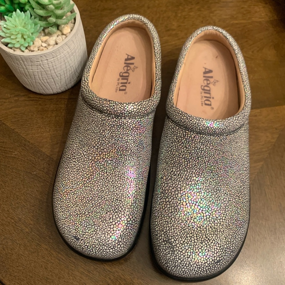 Alegria “Kay” Women’s Clog Nursing Shoe Multi 39